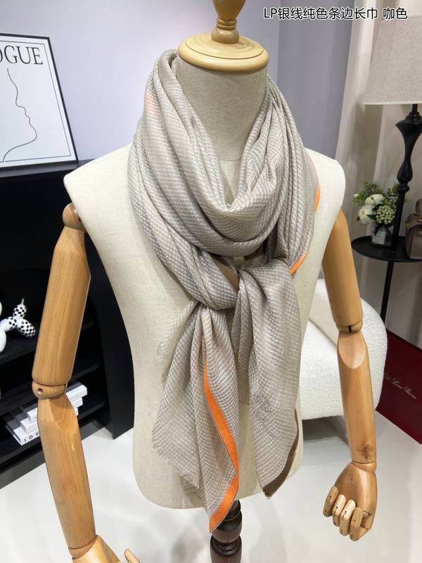 Loro Piana Scarf LPC00053 Loro Piana Scarf LPC00053